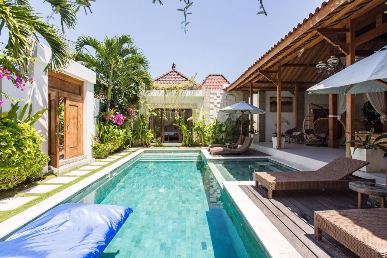 Kubu Joglo Villa Seminyak Buitenkant foto